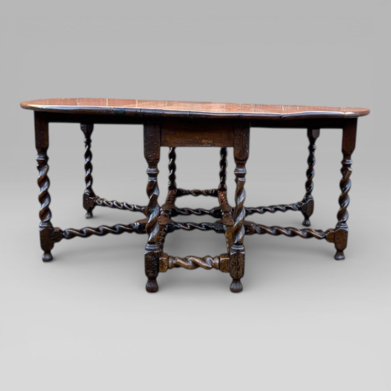 20th Century Oak Double Gateleg Dining Table in the 18th Century Style - Image 4